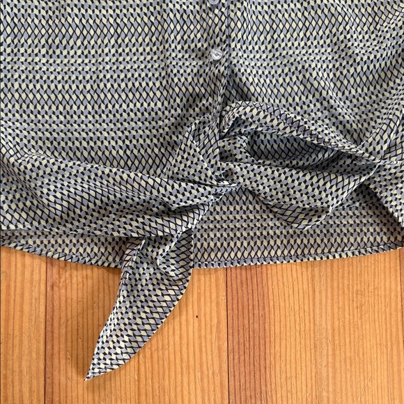 Talbots Petites Small button up patterned blouse - Picture 2 of 8